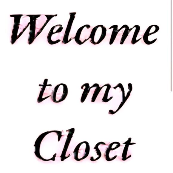 WELCOME TO MY CLOSET! - Picture 2 of 16